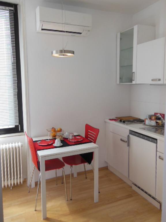 Ai Apartments Любляна Экстерьер фото