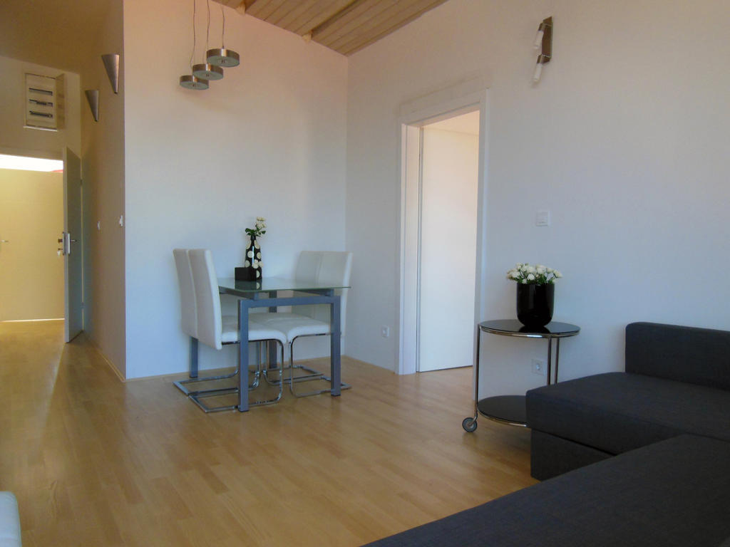 Ai Apartments Любляна Номер фото